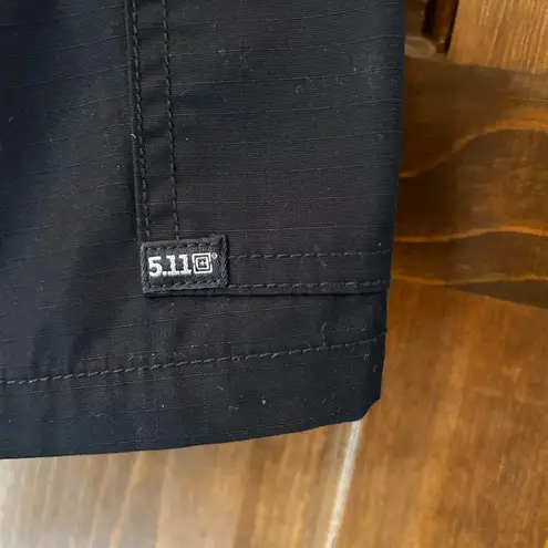 5.11 Women’s Taclite Shorts 63071 Navy Size 8 Outdoor Training 9” Inseam