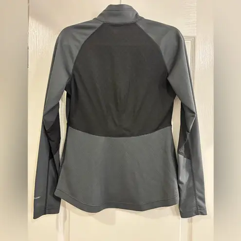 The North Face  Black Half-Zip Pullover with Mesh Back Design, Medium