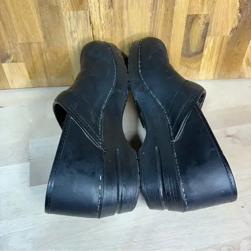 Dansko Black Matte Leather Professional Clog 40