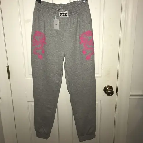Adika NWT- sweatpants