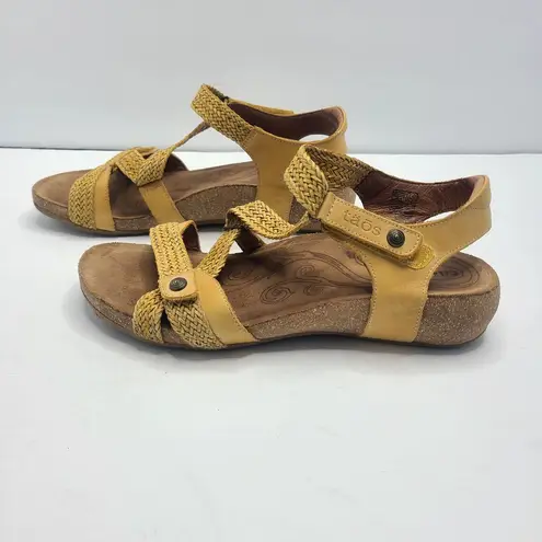 Taos Trulie Adjustable Leather Upper Sandals Shoes Women's Size 10