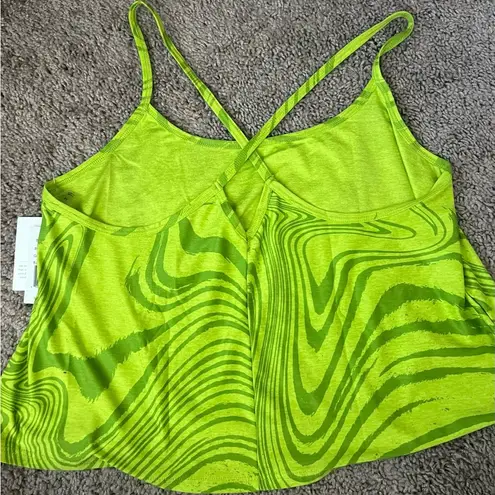 Beyond Yoga tank top size medium NWT