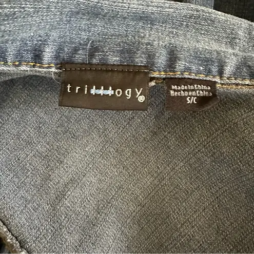 Embellished jean jacket Small NWOT Blue