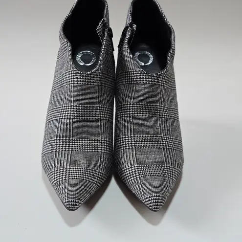 Journee Collection Demmi Plaid Stiletto Booties Size 9
