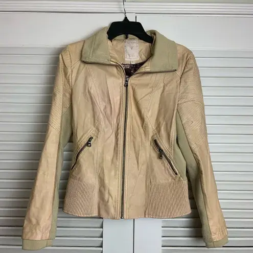 Guess  MD Creme Zip up bomber jacket