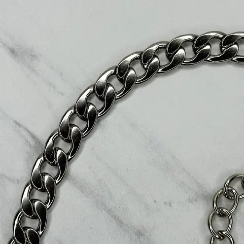 Silver Tone Flat Chain Link Belt Y2K Festival One Size (OS) ✨