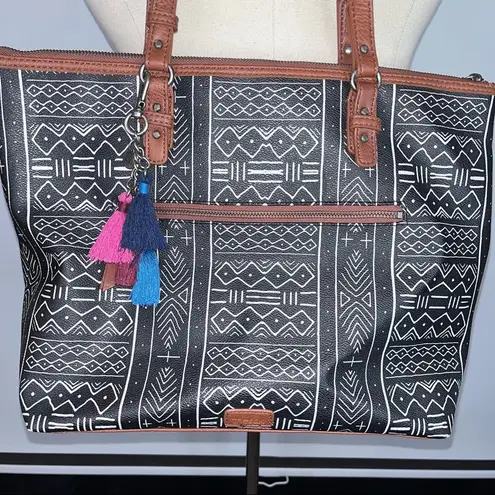 The Sak Pacifica Black White Tribal Mohave Pattern Tote Shoulder Bag