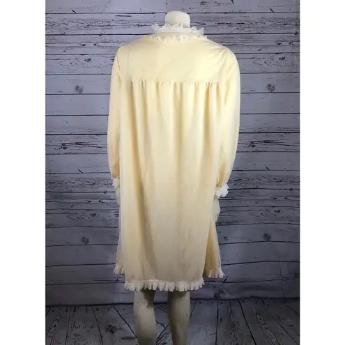 Vintage Victorian Frilled high neck tulle robe in yellow & white size 5