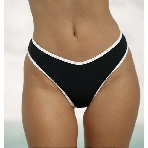 berlook Contrast Trim Bikini Bottom ONLY 61 White Size M