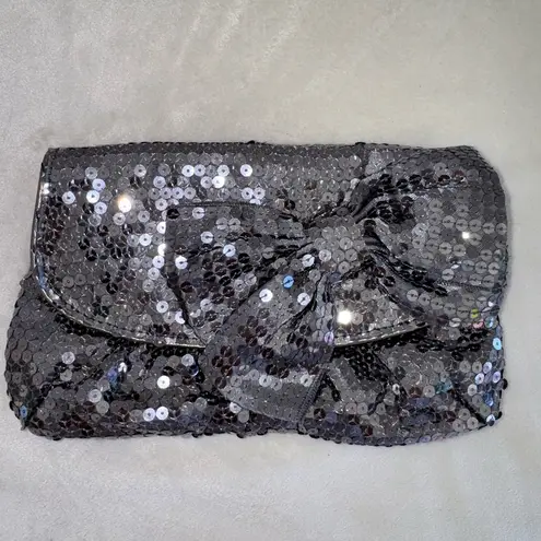 Felix Ray New York Gray Silver Shiny Sequin Clutch Bag With Bow Detail