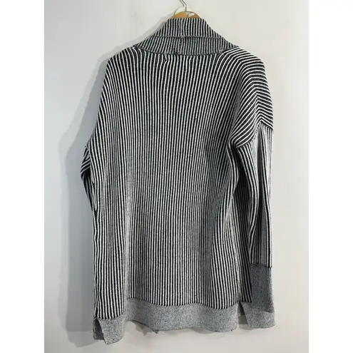 Tahari Womans Cardigan Sweater Large Navy White Stripe Long Sleeve Open Front