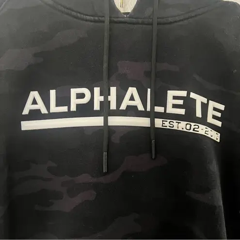 Alphalete  limited release women’s cropped fleece black camo OG hoodie size small