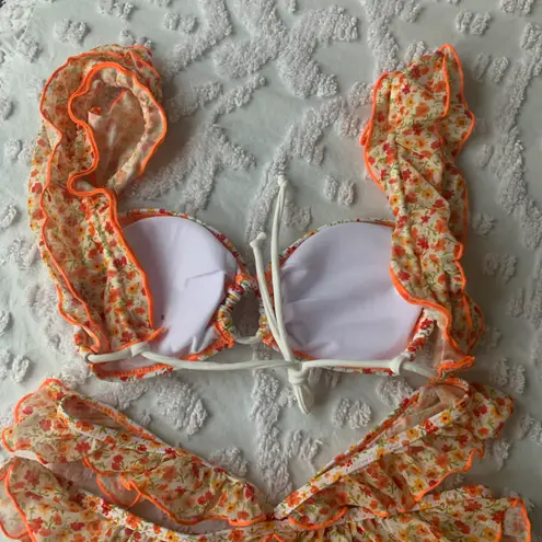 Amazon Women’s Small  Orange Ditsy Floral Ruffle Bikini Set