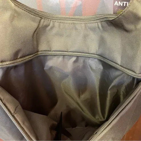 Travelon NWT Olive Green RFID Crossbody Bag Purse Inc RFID Wallet