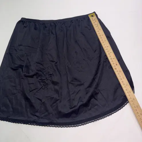 Vanity Fair Vintage Lingerie Black Nylon Half Slip Size Medium USA Made