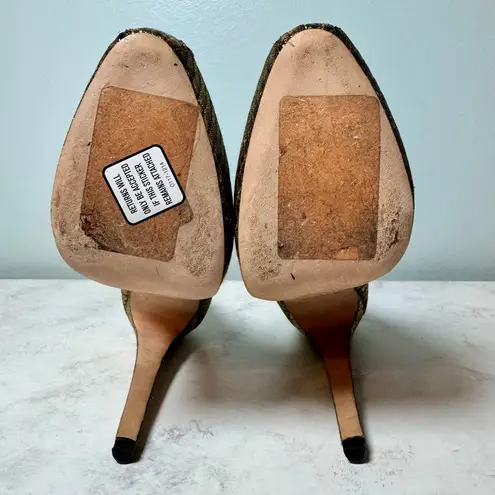 Brian Atwood New Gold Quilted Platform Heels Size 7 Silk & Leather