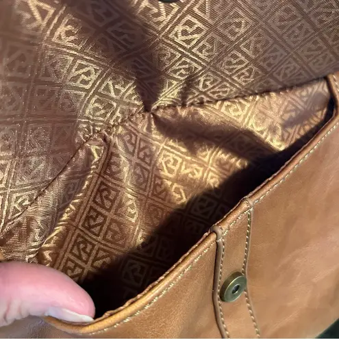 Relic Faux Leather Crocodile Pattern Crossbody Shoulder Bag Purse Light Brown