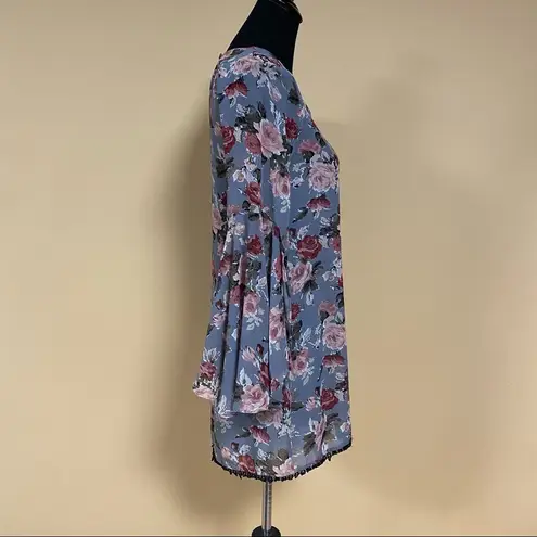 Dee Elle 🛍️ Floral Rose Gray Long Bell Sleeve Mini Sheath Dress Size XS