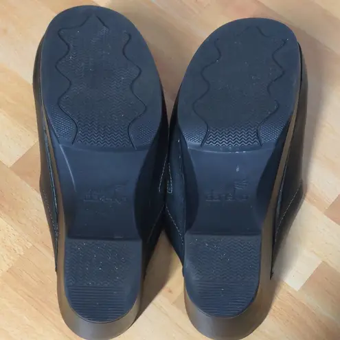 Dansko  Embroidered 9821020200 Black Women's Clogs Size EU 41