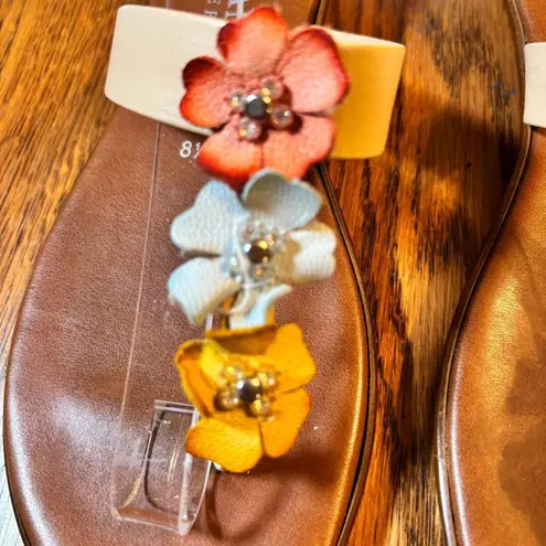 Italian Shoemakers Sandals/Thongs with Flowers size 8 1/2 Tropical Boho