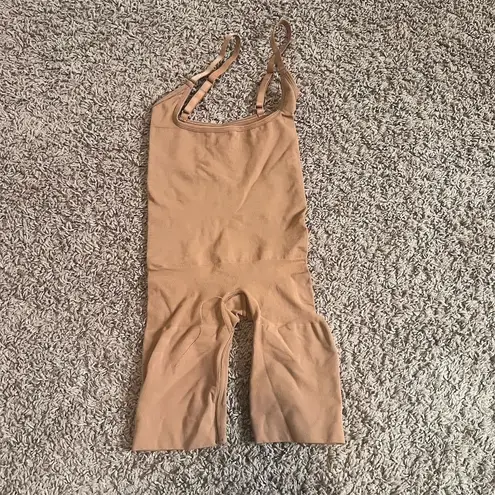 SKIMS Women's Seamless Mid Thigh Bodysuit Brown Size XXS NWOT