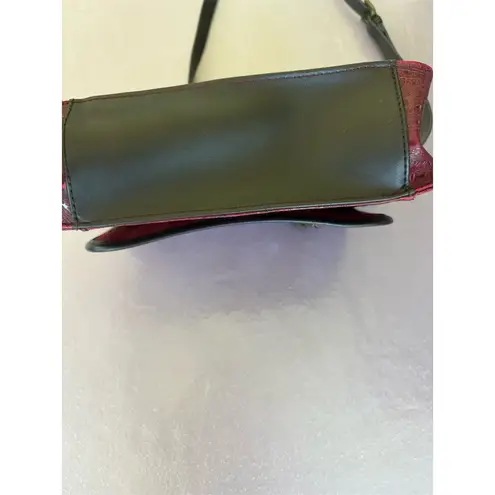 Relic Women's Burgundy Red Embossed Paisley Shoulder Bag