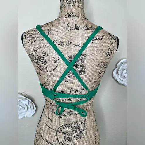 Kona Sol NTM: Keyhole Front Criss Cross Strappy Back Green Bikini Top Sz M