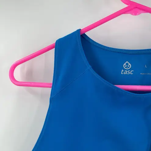 TASC Sculptive Crop Tank Size Large Adventure Blue NWT Pocket Cropped Athletic