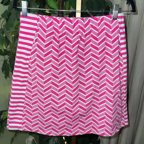 J. McLaughlin  Palm Springs Pink and White Chevron Catalina Cloth Skort Size Sm