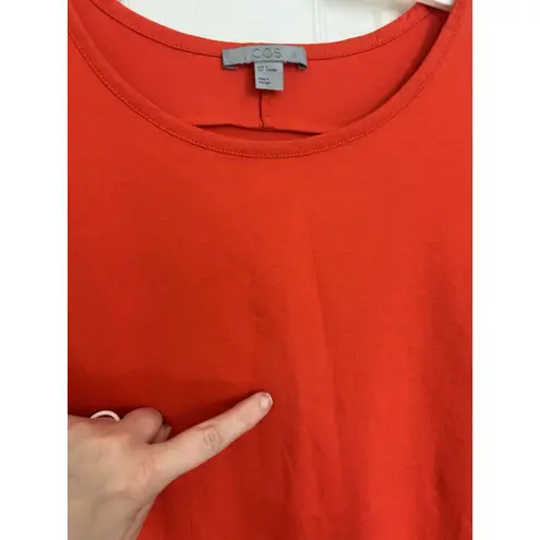 COS Cocoon Back Red T-Shirt Size Small Lagenlook Minimalist Classic Abstract Art
