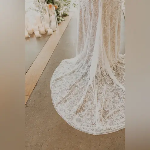 Blue by Enzoani Wedding Dress Rebel White Size 12