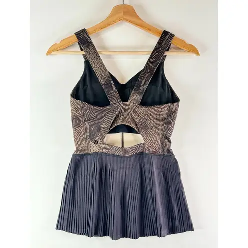 Lululemon Womens Top Brown Black City Tank Peplum V Neck Pleated Embellished 4