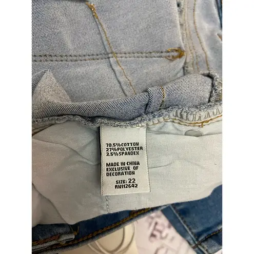 Sandpiper Mid Rise Capri Womens 22 Super Stretch Snap Hem Medium Wash Pocket NWT Blue Size undefined