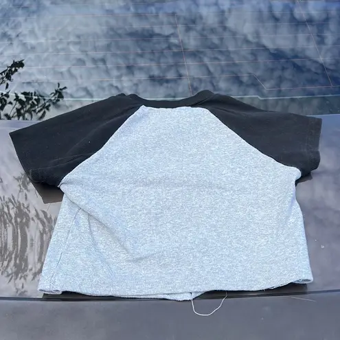 The Great Extra small black thermal oil stained up crop top