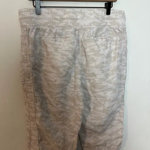 Athleta - Cabo Tide Linen Jogger Travel Casual Resort Pull On Pant Camo Pattern