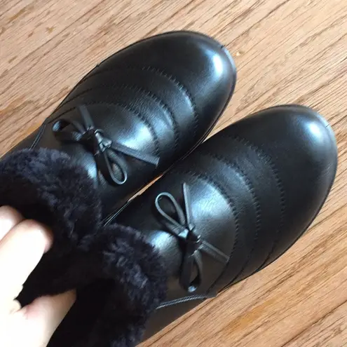 Fur lined boots. Fit 7