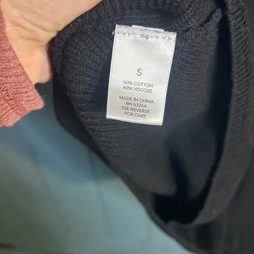 Westport Black Crew Neck S/L Sweater w/Cutouts | Size Small