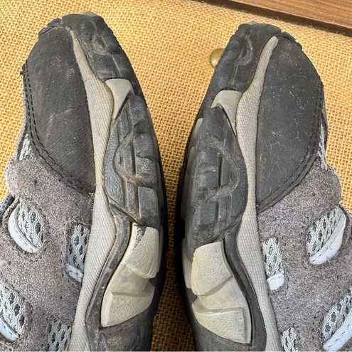 Merrell  J88792 Waterproof Hiking Boots Womens Size 8.5