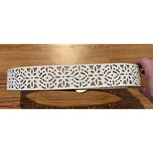 Coldwater Creek White Leather BELT Large Gold Tone Buckle X1 / XL Scroll 48”