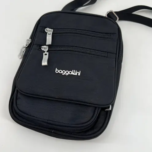 Baggallini Crossbody Multi-Pocket Organizer Travel Bag BLACK Nylon Purse basic