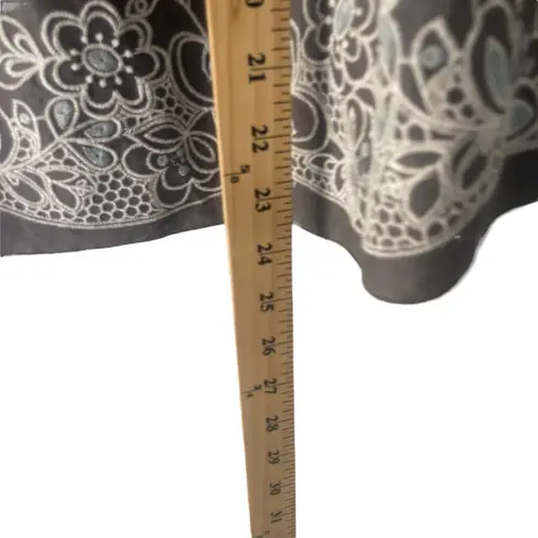 Metro Wear Women's Size Large Grey Embroidered Tie Above Knee Skirt Gray