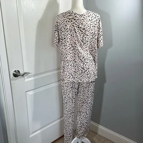 Soma Cool Nights Pink and Black Top and Matching Pants Set.