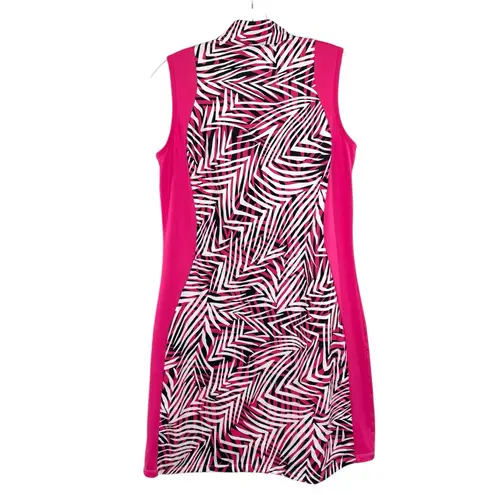 Tail Aeron Dress in Luxuriant Foliage Golf Athletic Pink Size M