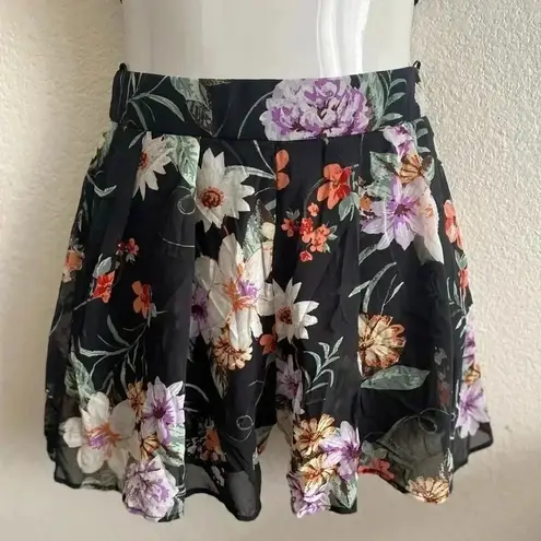 Miss Avenue 🆕Summer Set Floral Print Open-Back M🆕