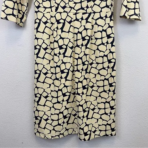 J. McLaughlin  Catalina Cloth Giraffe 3/4 Sleeves Classic Sheath Dress Size S