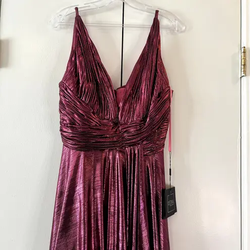 Mac Duggal Rose Pink Sleeveless V Neck Pleated Top Metallic Dress Size M