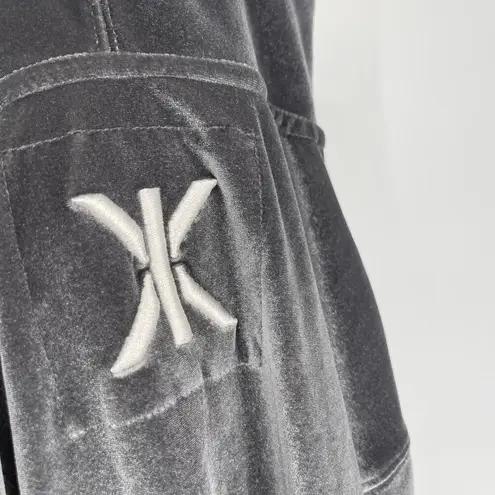 OnePiece Norwegian Cozy Velvet One Piece Jumpsuit Grey Size Medium UNISEX Gray