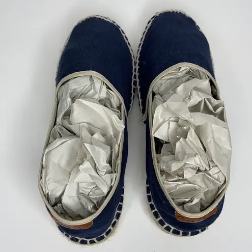 Toni Pons Blue Canvas Espadrilles Tan Trim Slip