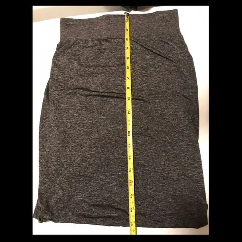 Lululemon weathered black Skirt Size S