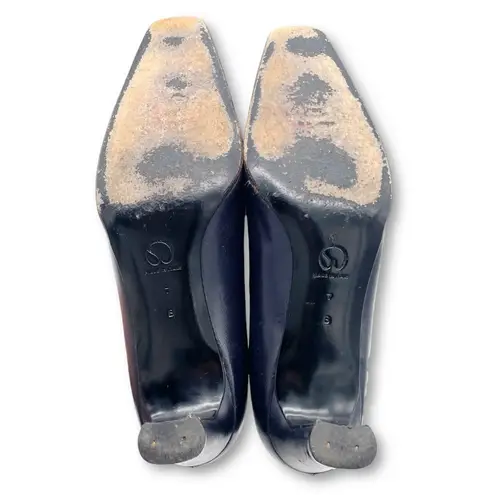 St. John Navy Leather Pumps Size 7 Gold Trim Cap Toe Classic Mid Heel Italy VTG